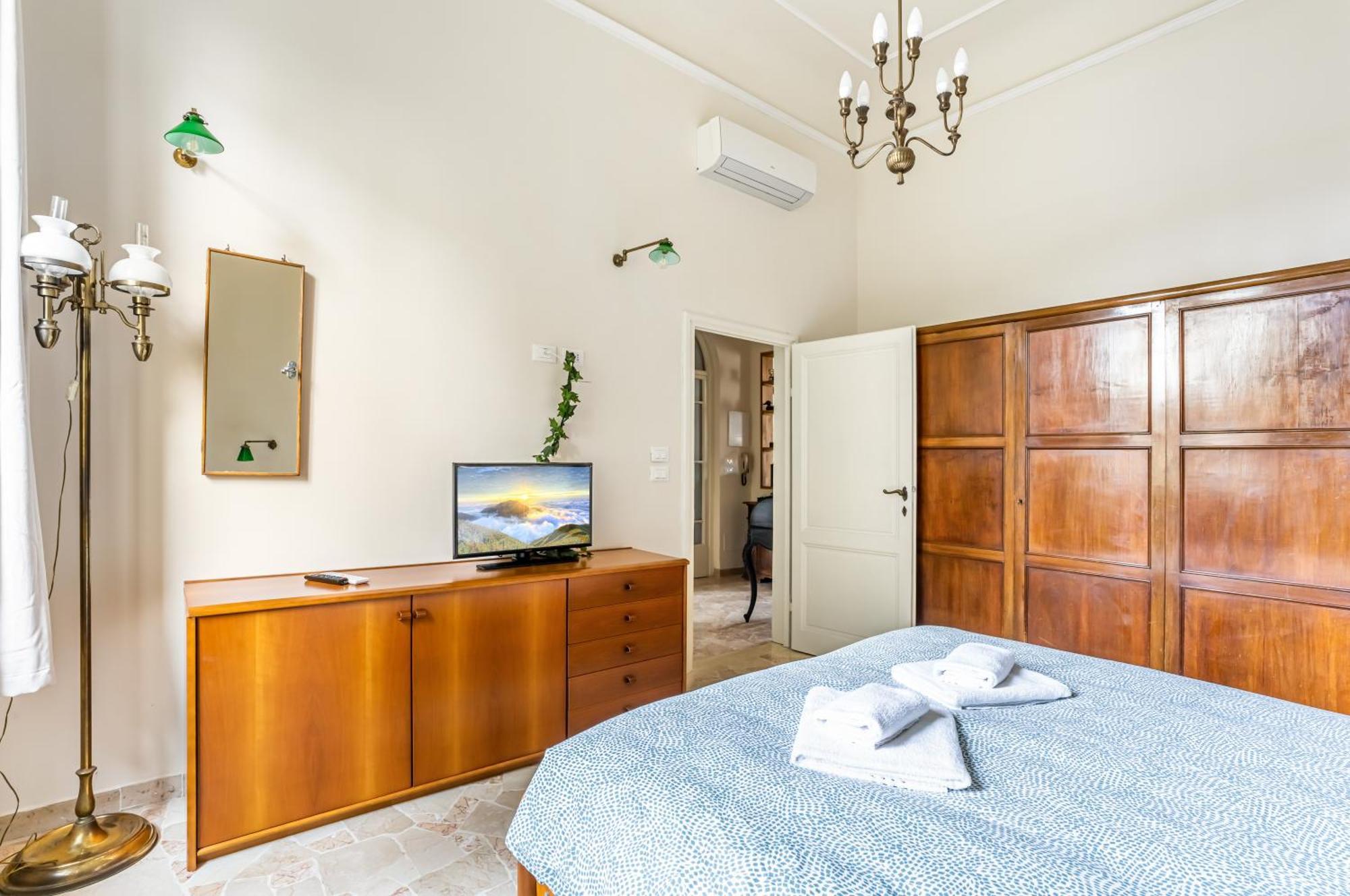 Bright Apartment With Private Garden And Balcony Флоренция Экстерьер фото